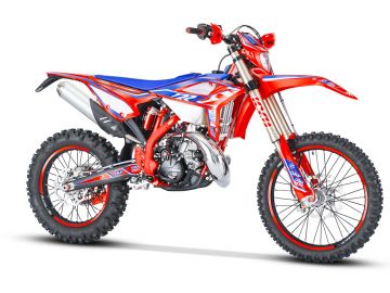 rr2t 200my22 front 02