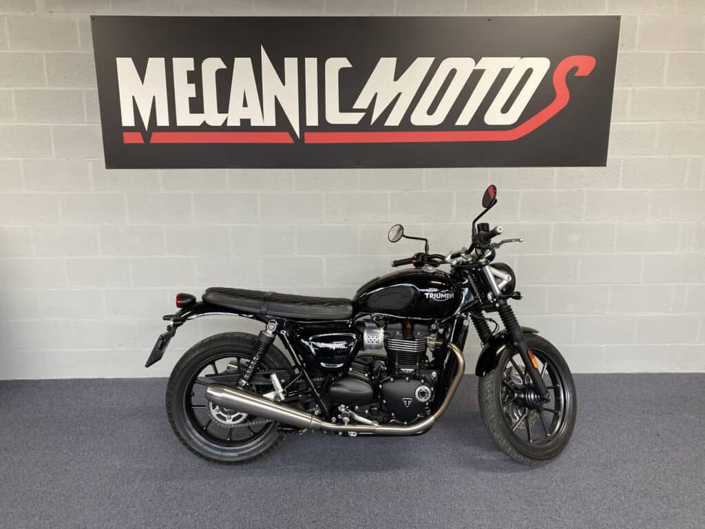 TRIUMPH STREET TWIN 900 ABS