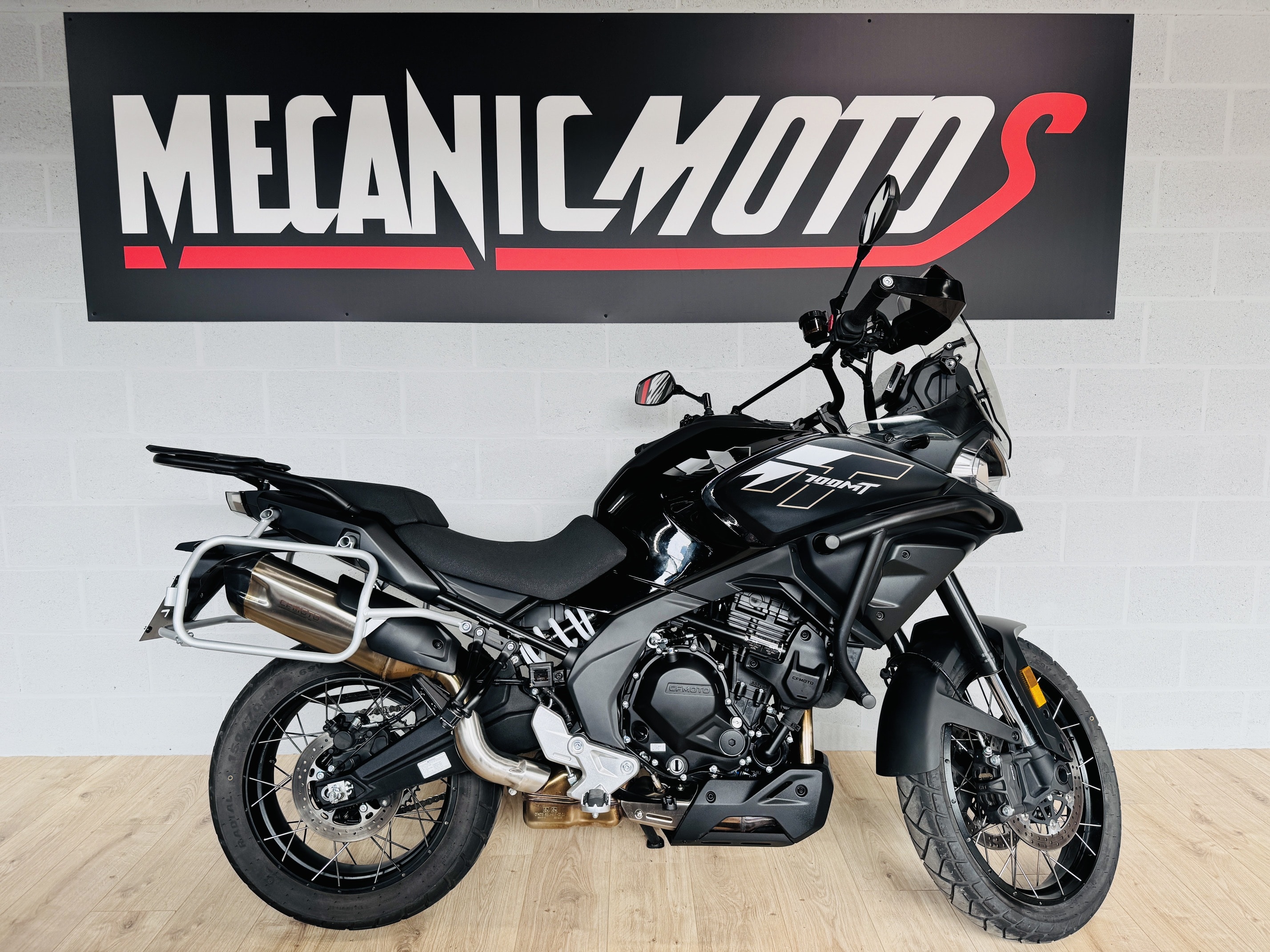 MT 700 ABS